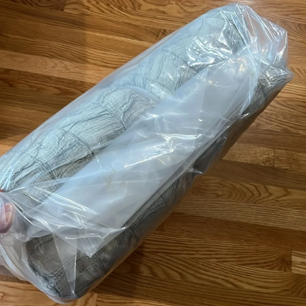 Anthropologie Ruched Voile Vienna Quilt Size Full NWT